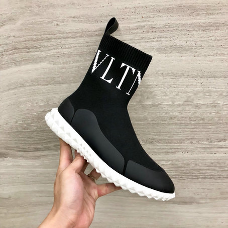 valentino sneakers outlet