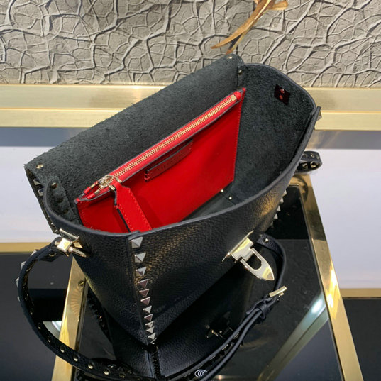 2022 Valentino Rockstud Flip Lock Flap Messenger Bag in Black Leather ...