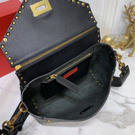 2019 Valentino Rockstud Hype Shoulder Bag in Grainy Calfskin [038001 ...