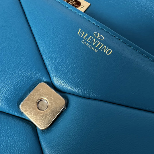 2022 Valentino One Stud Nappa Bag Blue with chain [2037C] - $299.78 ...