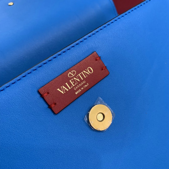2020 Valentino Supervee Crossbody Bag with maxi metal logo [003010 ...